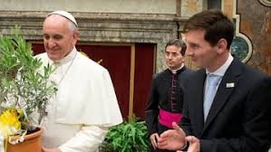 La emotiva despedida de Messi a Francisco: "Un papa distinto, cercano, argentino..." 1 descarga 10