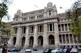 Trabajadores en Riesgo: La Corte Suprema Deja sin Protección a los Acreedores Laborales en Casos de Quiebra 1 descarga 38