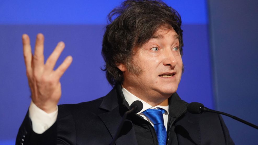 El presidente llega a Rosario y es recibido con el repudio masivo de las organizaciones sociales y gremiales 1 milei en council 21082025 2084234